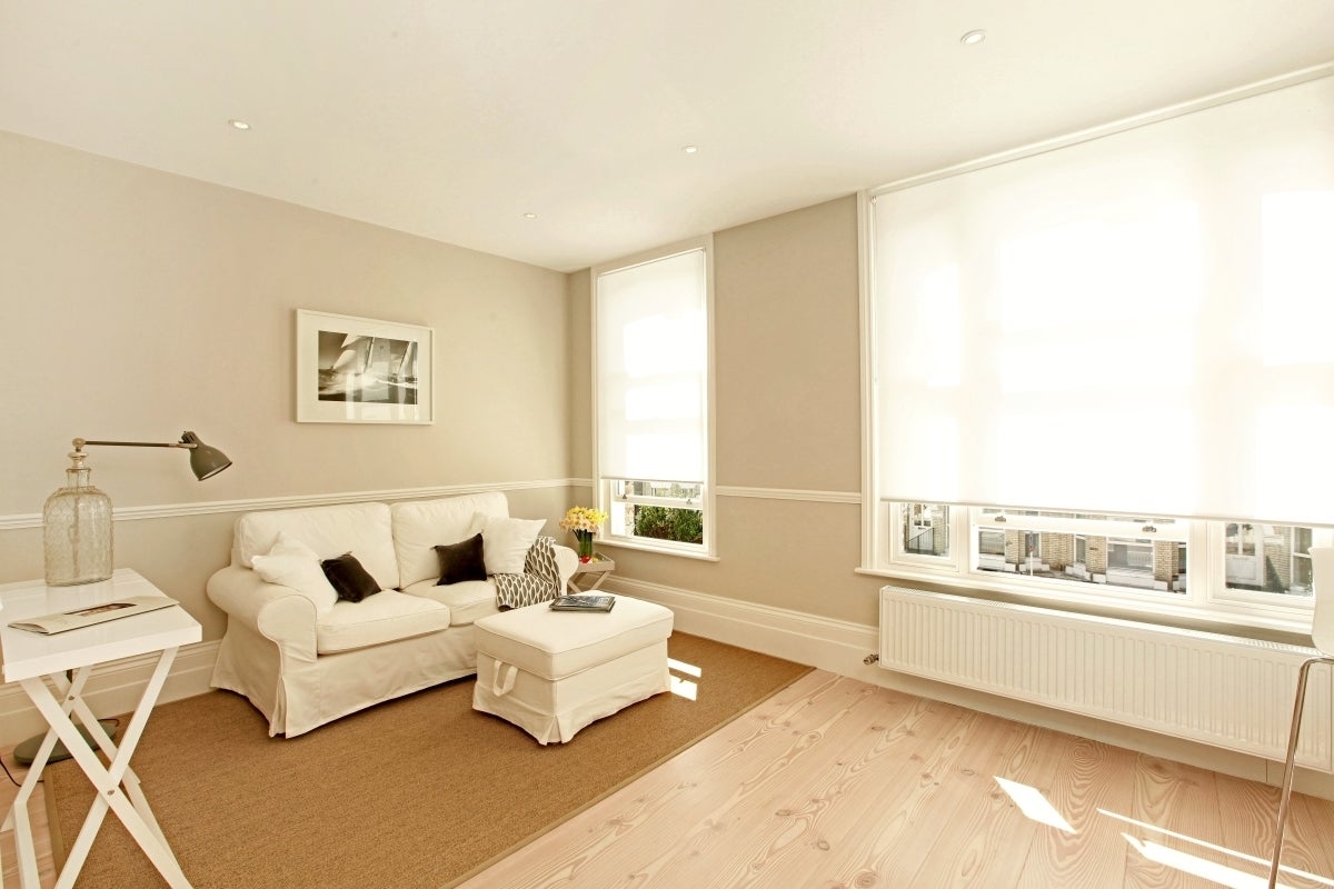 Flat Trinity Road in Greater London