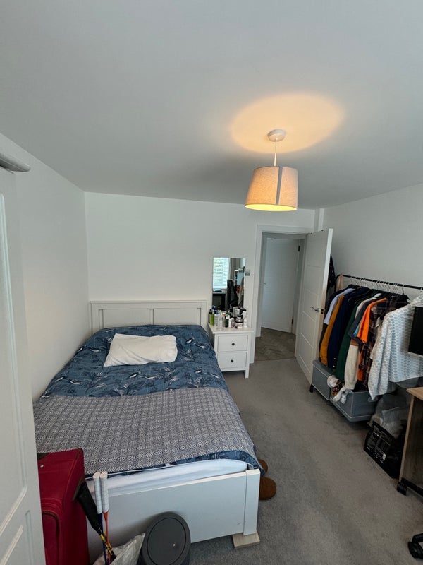 Flat Bath Road in Maidenhead
