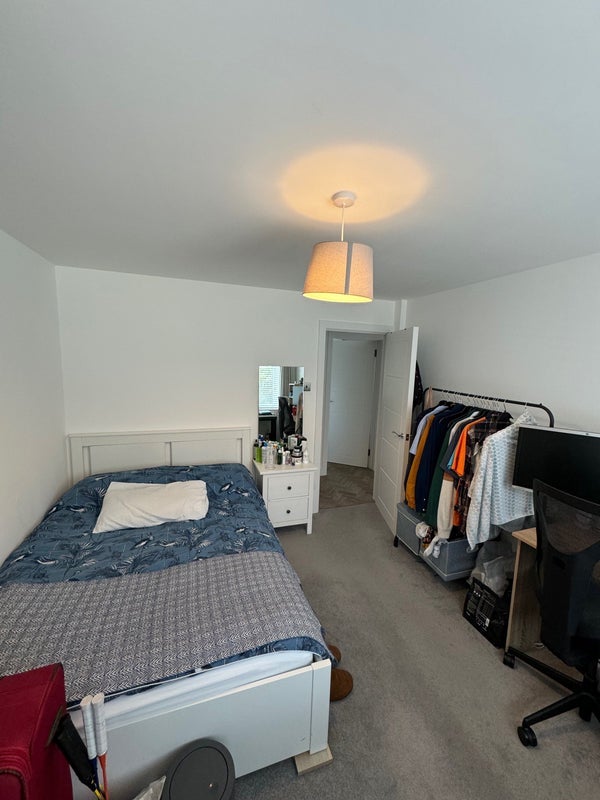 Flat Bath Road in Maidenhead