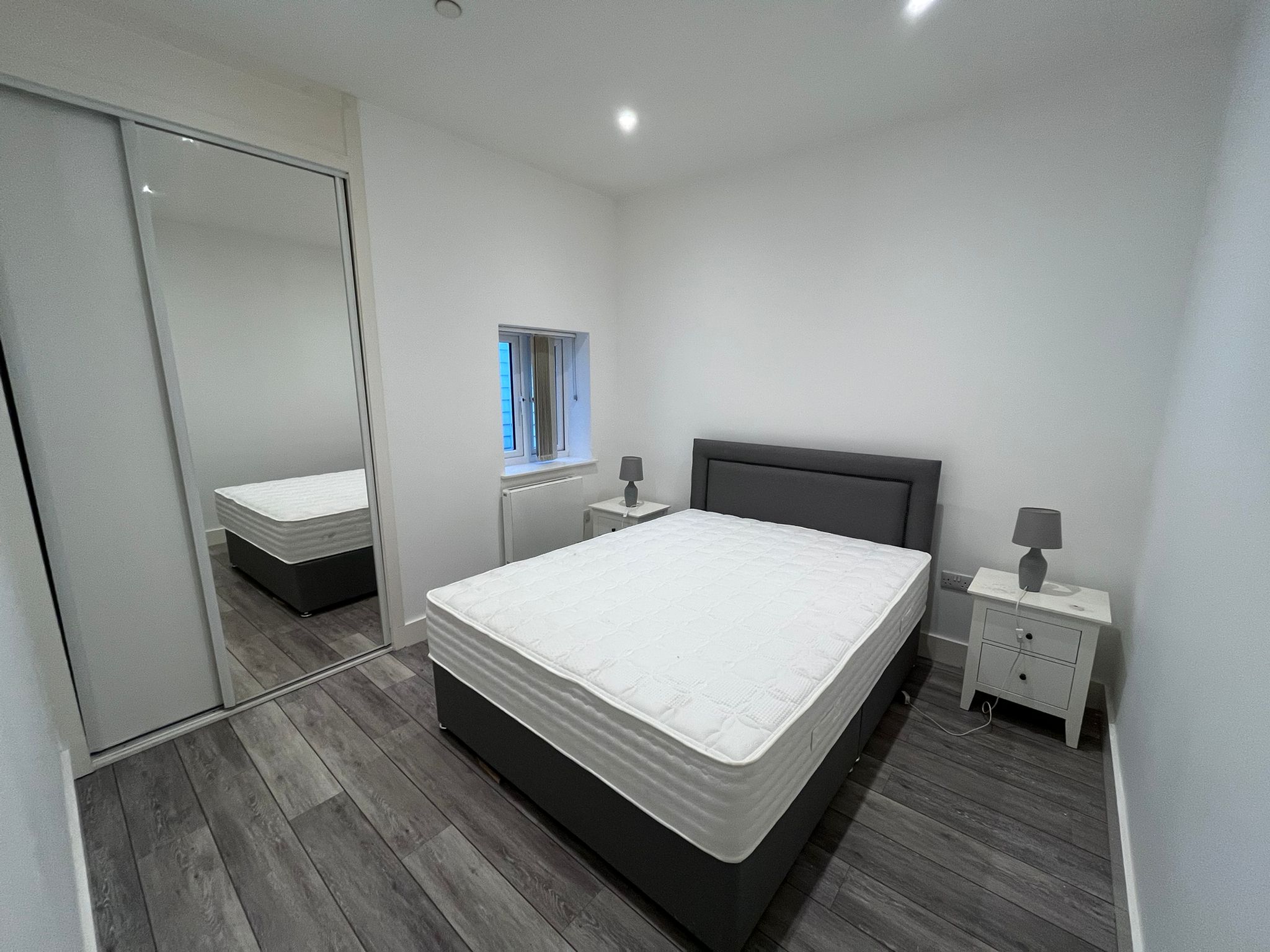 Flat The Kingsway in Swansea