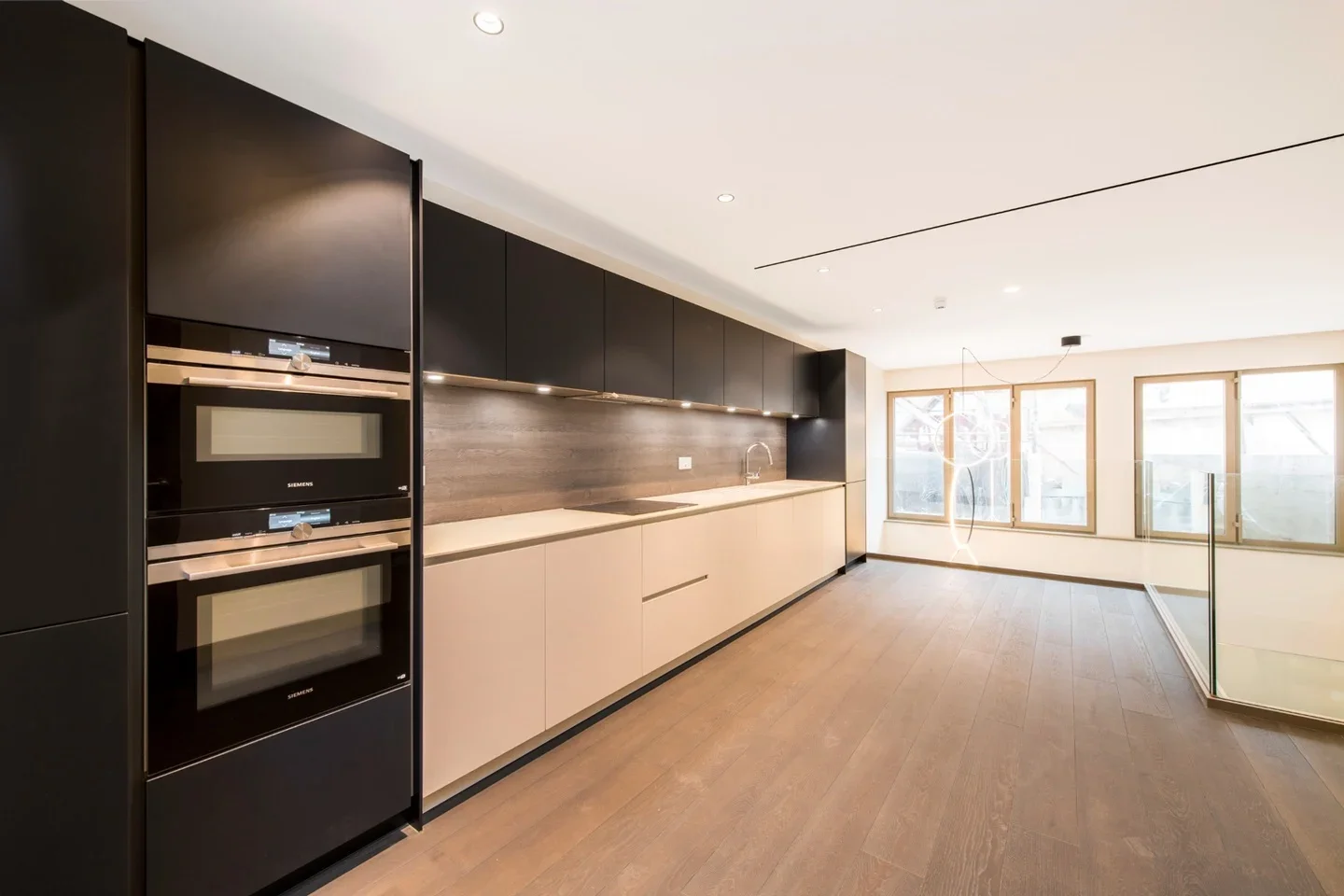 Flat Lancaster Grove in Greater London