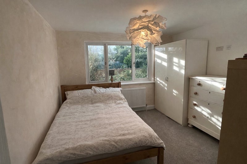 Room Cranbrook Road in Bristol
