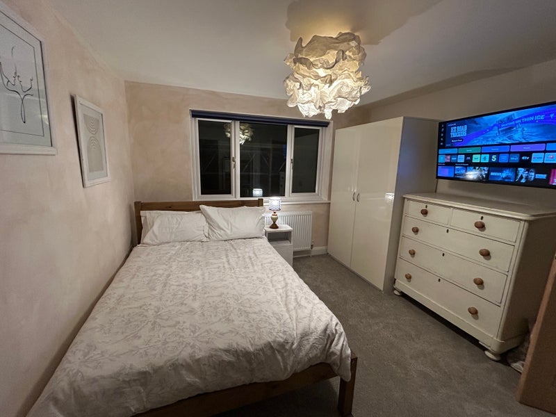 Room Cranbrook Road in Bristol