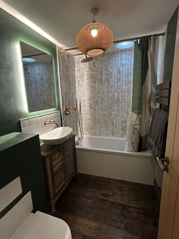 Room Cranbrook Road in Bristol