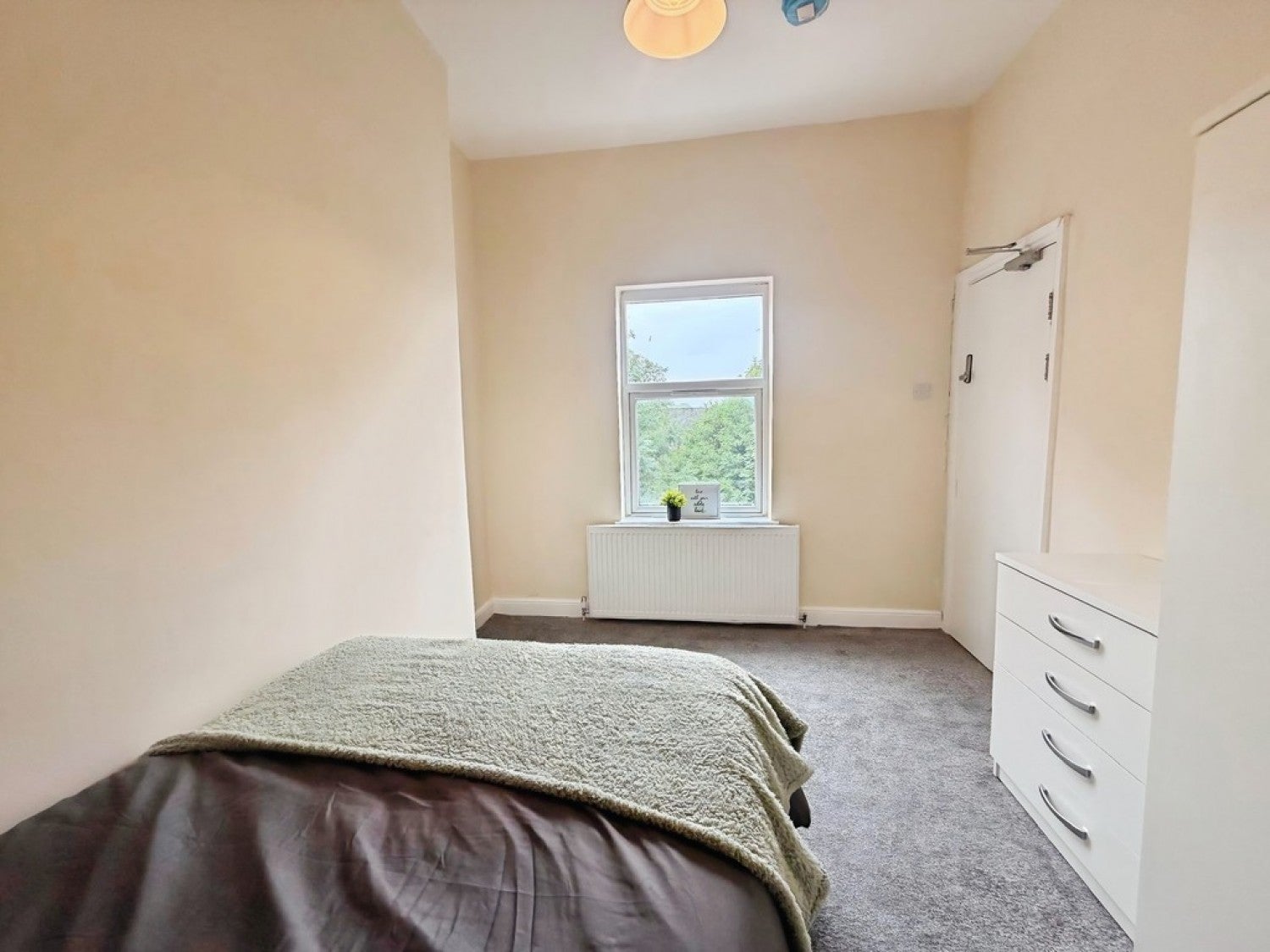 Room Abbey Street in Derby