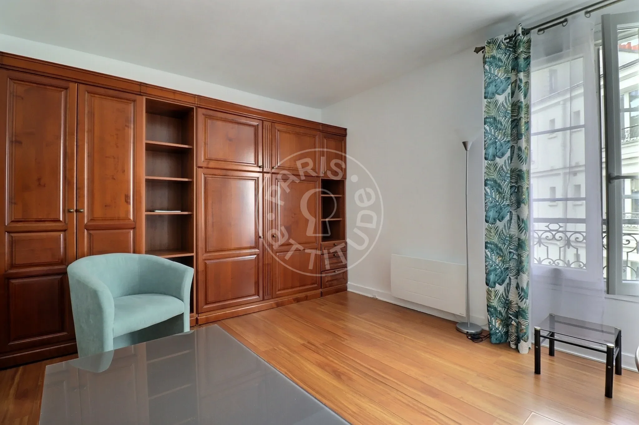 Appartement Rue du Colisée à Paris