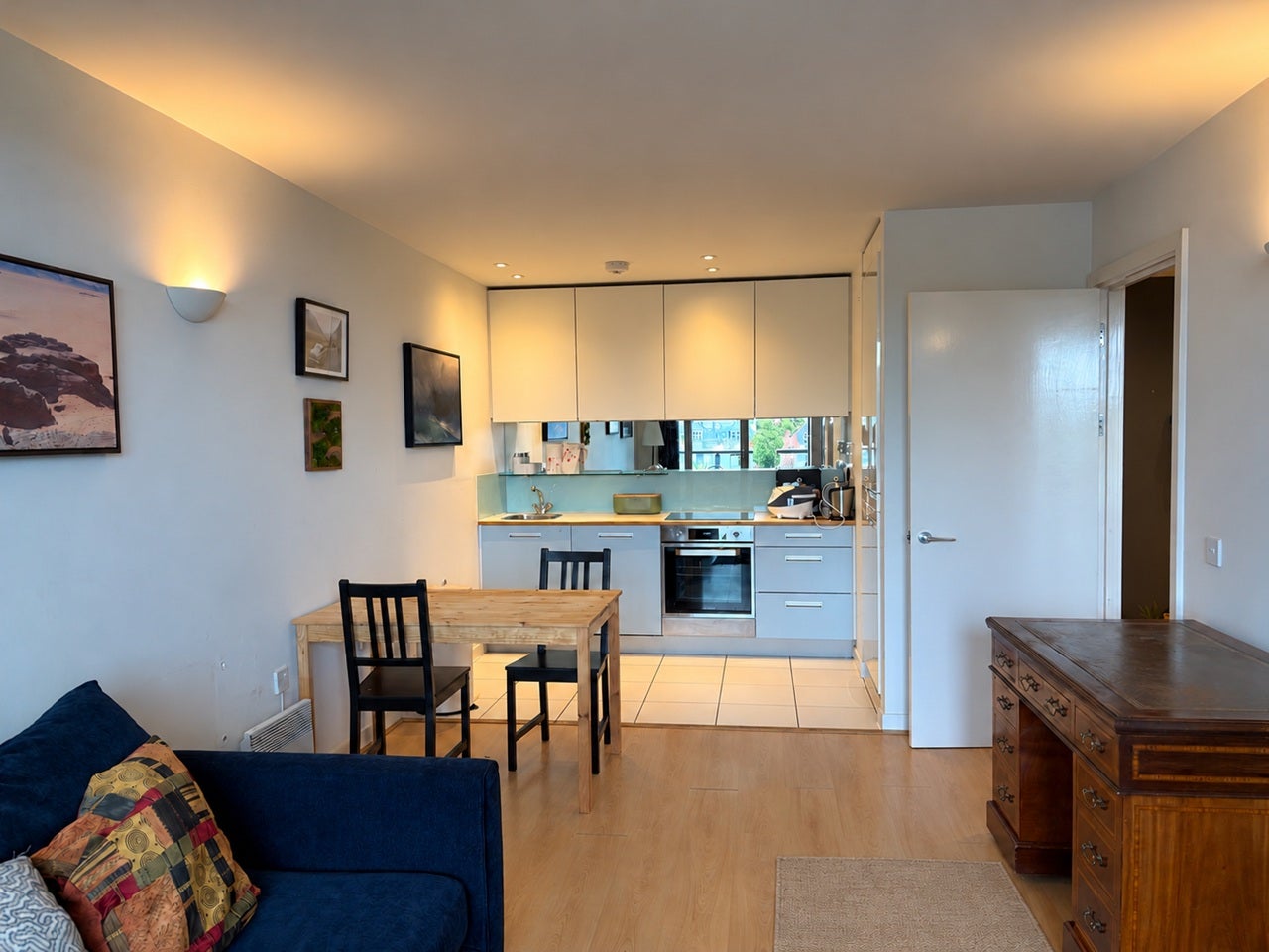 Flat New River Avenue in Greater London