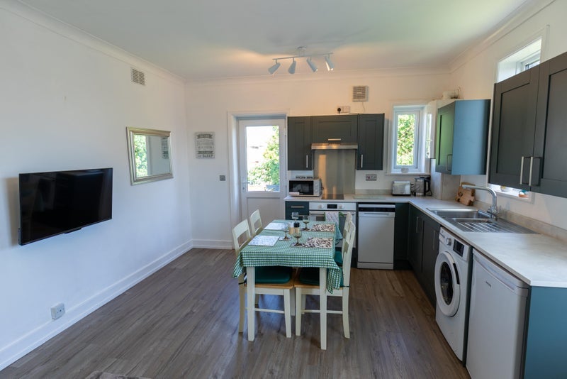Room Arnewood Road in Bournemouth
