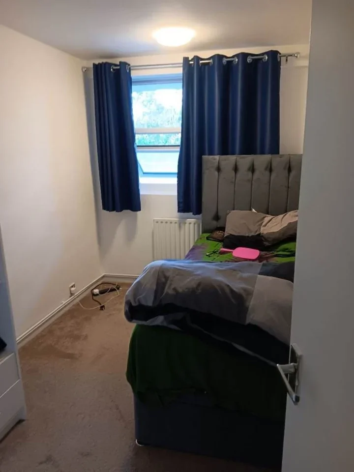 Flat Fairview Court in Greater London