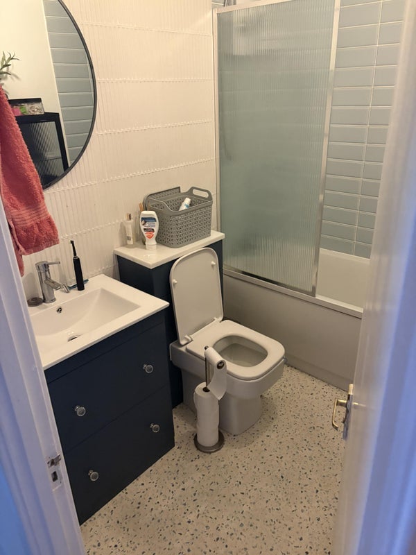 Room Sutton Close in Weston-super-Mare