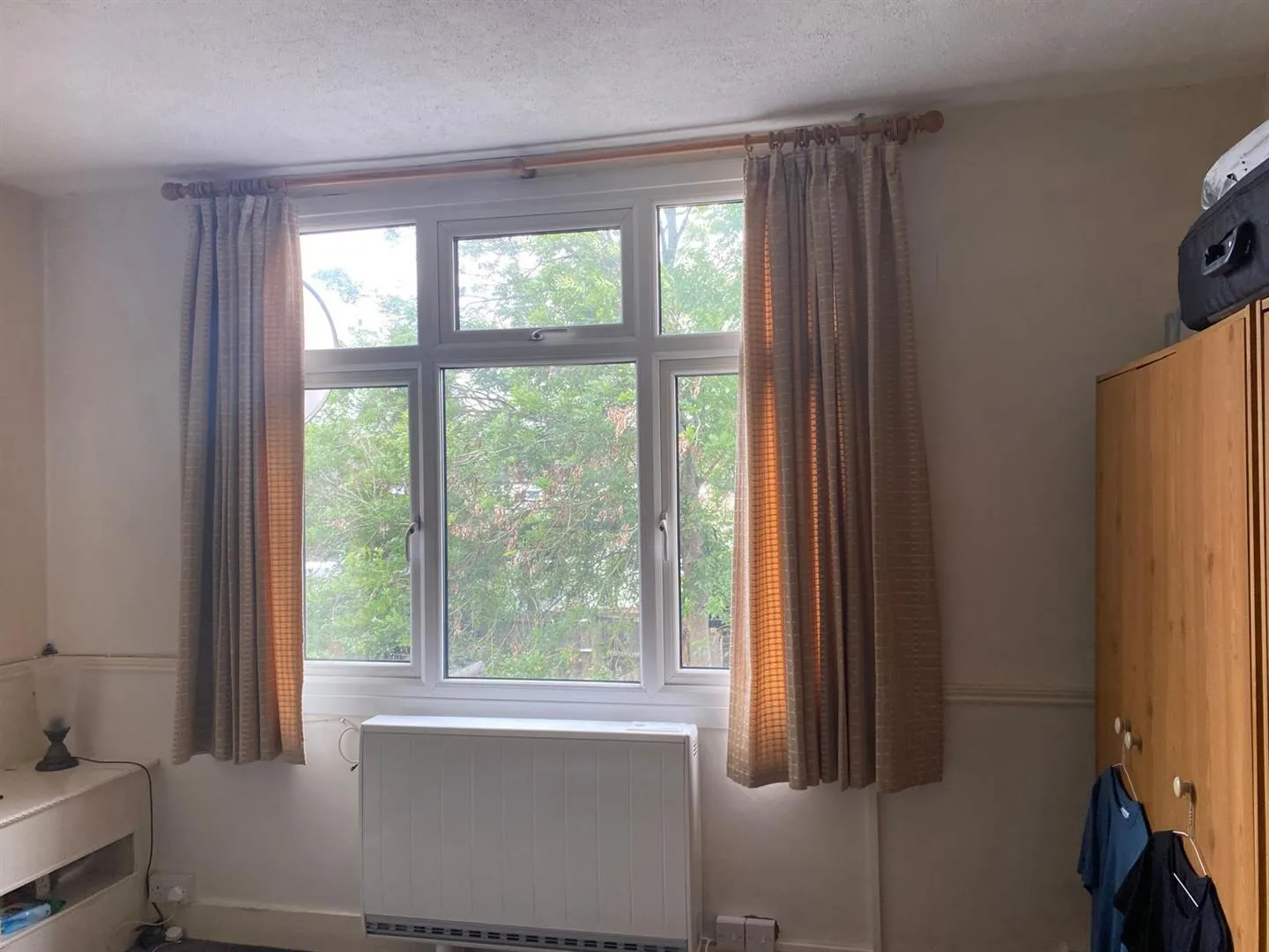 Flat Bexley Road in Greater London
