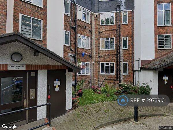 Flat Central Avenue in Greater London