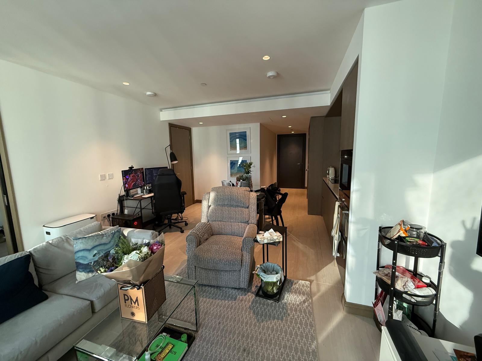 Flat Hatfields in Greater London