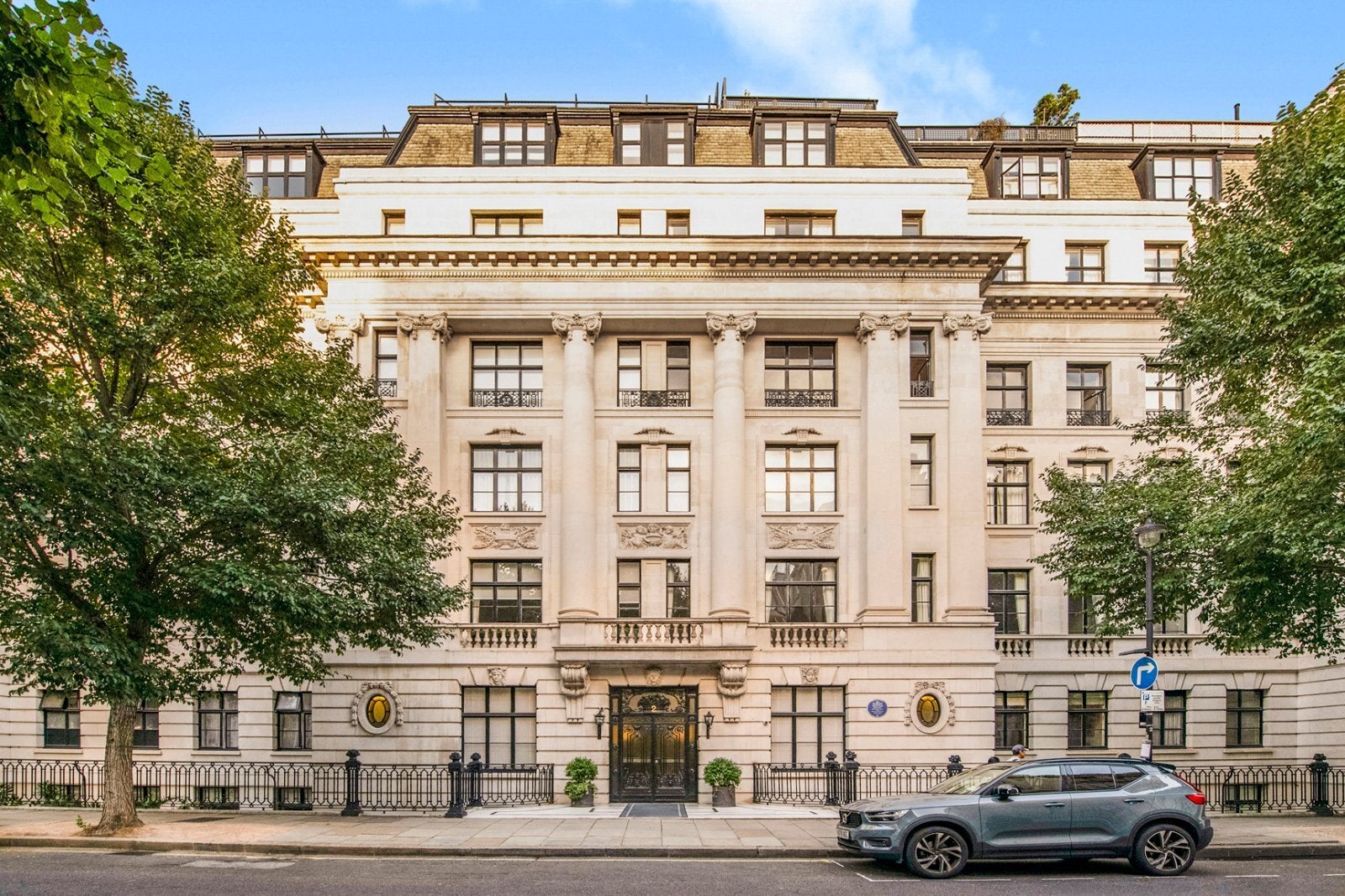 Flat Mansfield Street in City of Westminster