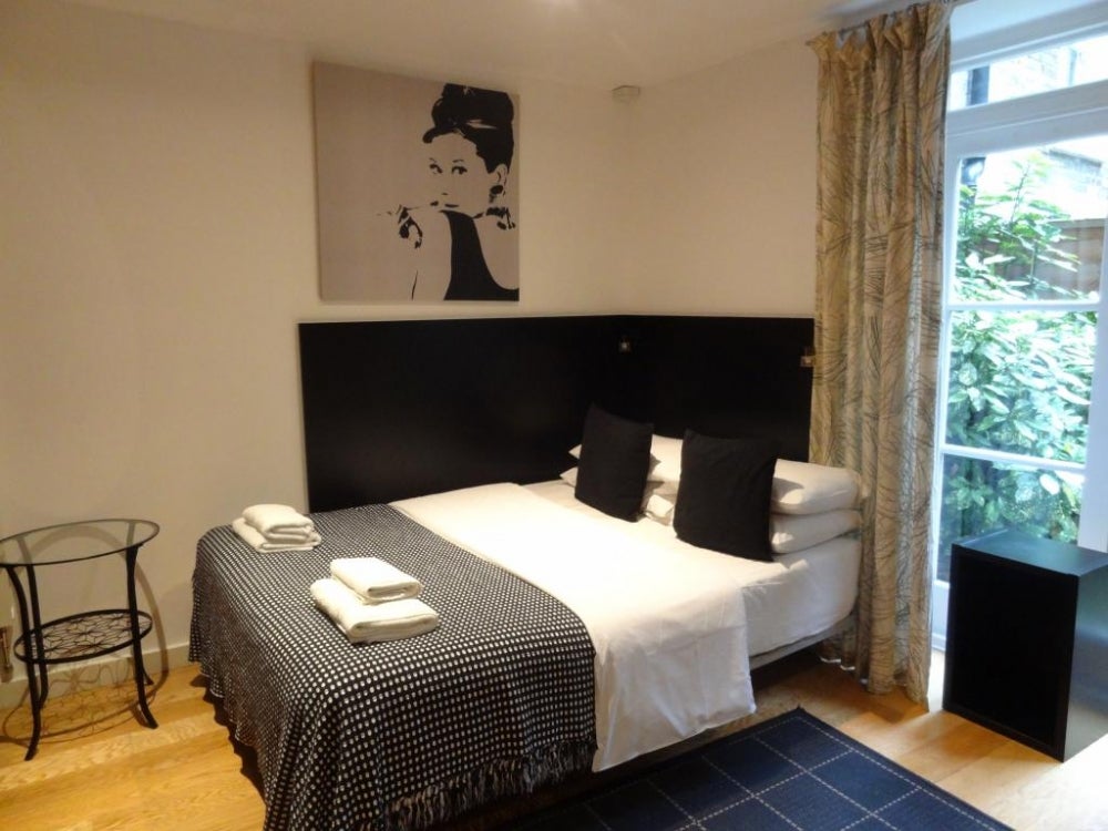 Room Cartwright Gardens in Greater London