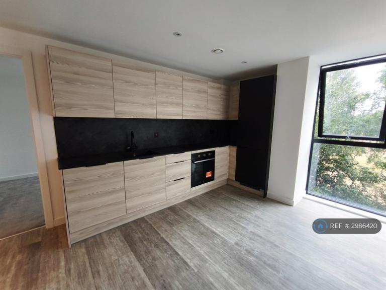 Flat Seymour Grove in Manchester