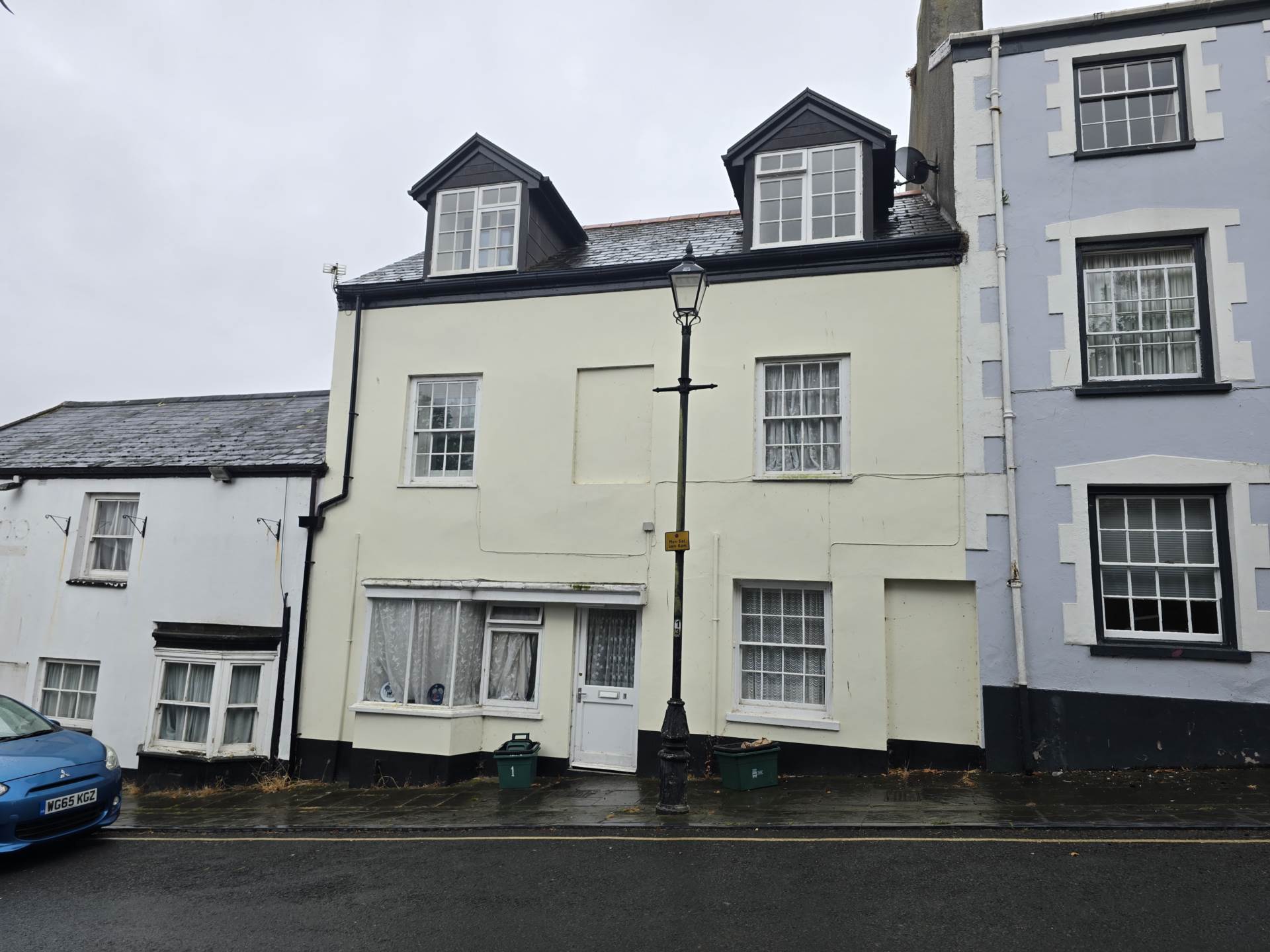 Flat Honestone Street in Torridge District