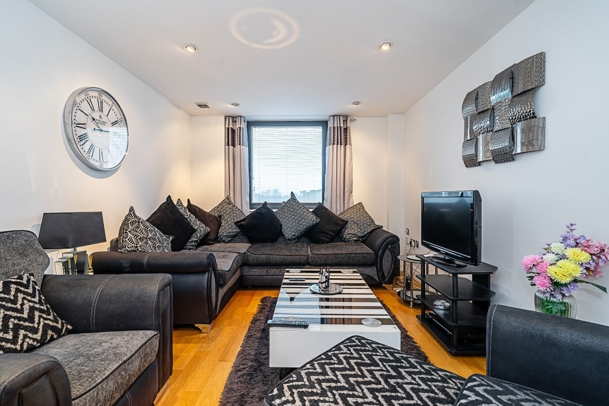 Flat Sheldon Square in City of Westminster