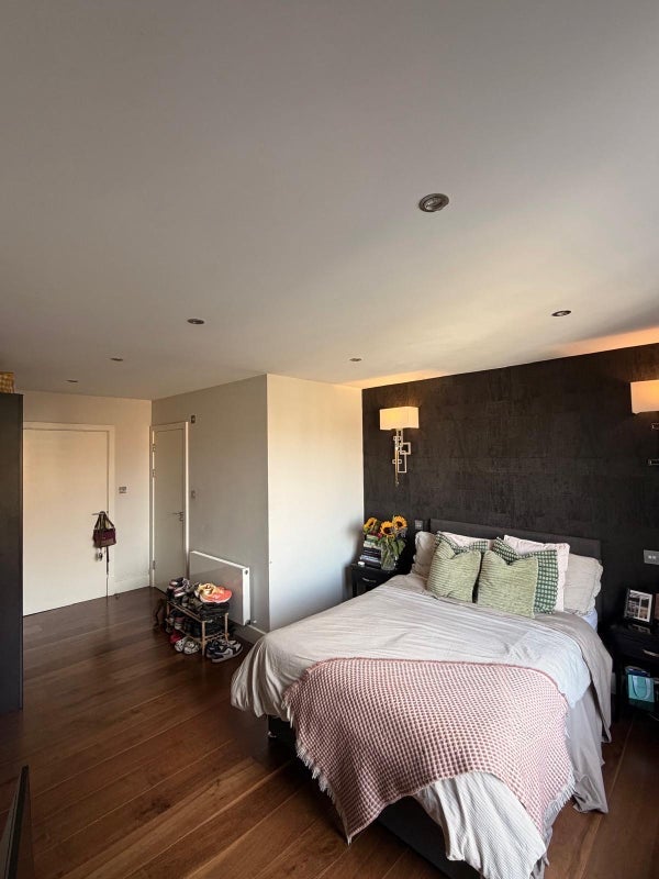 Room Arthur Road in Greater London