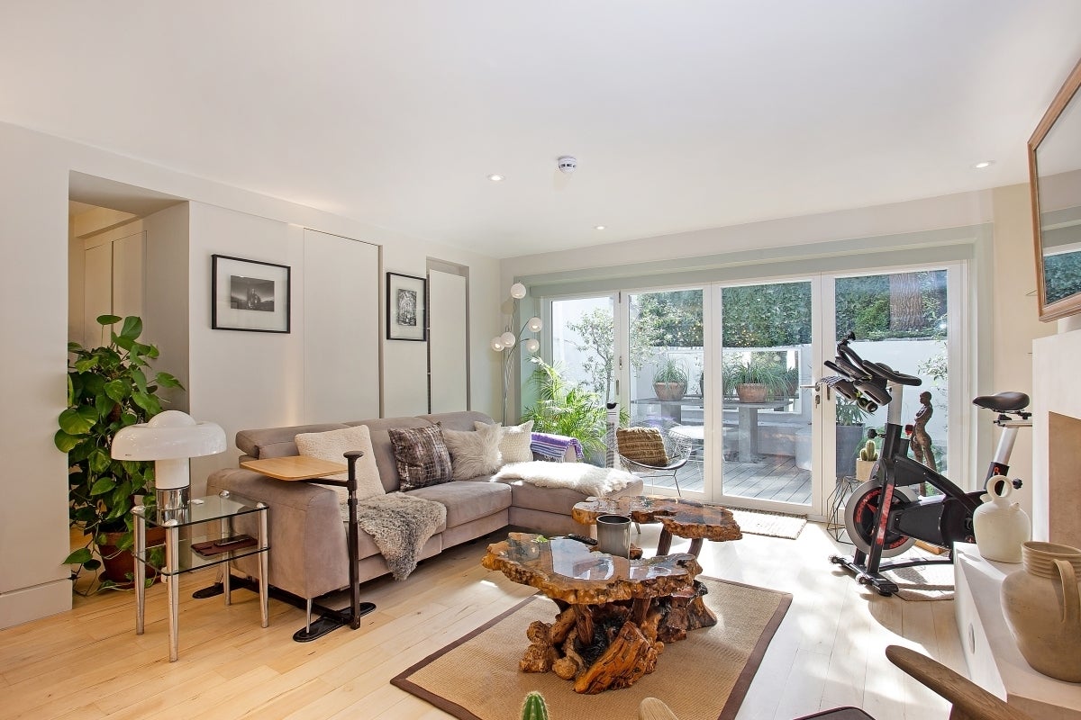House Artesian Road in City of Westminster