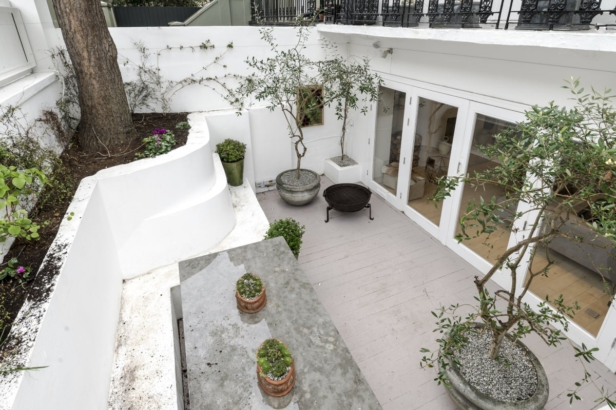 House Artesian Road in City of Westminster