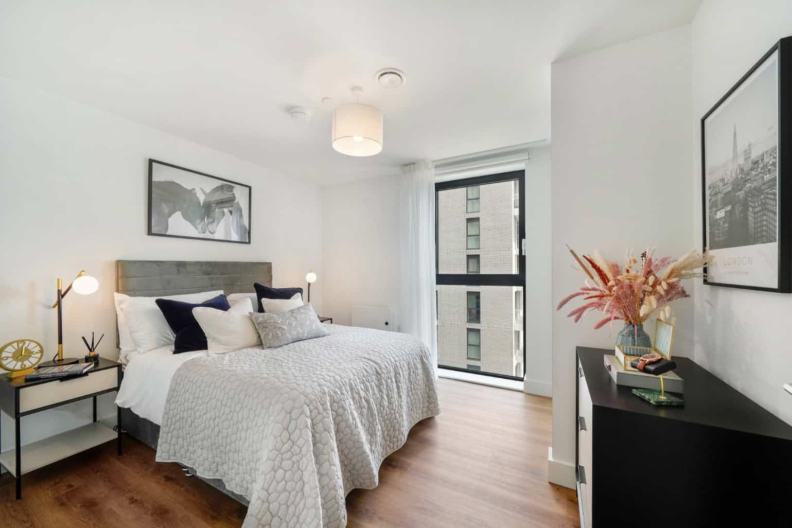 Flat Nicholsons Lane in Maidenhead