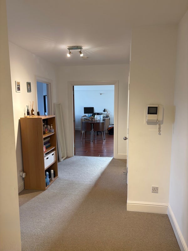 Room Mile End Road in Greater London