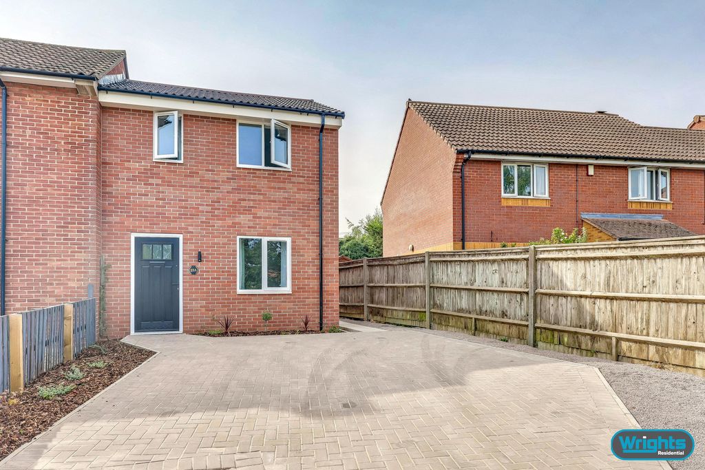 House Westfield Close in Trowbridge