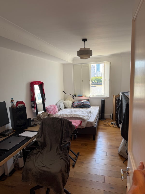 Room Odessa Street in Greater London