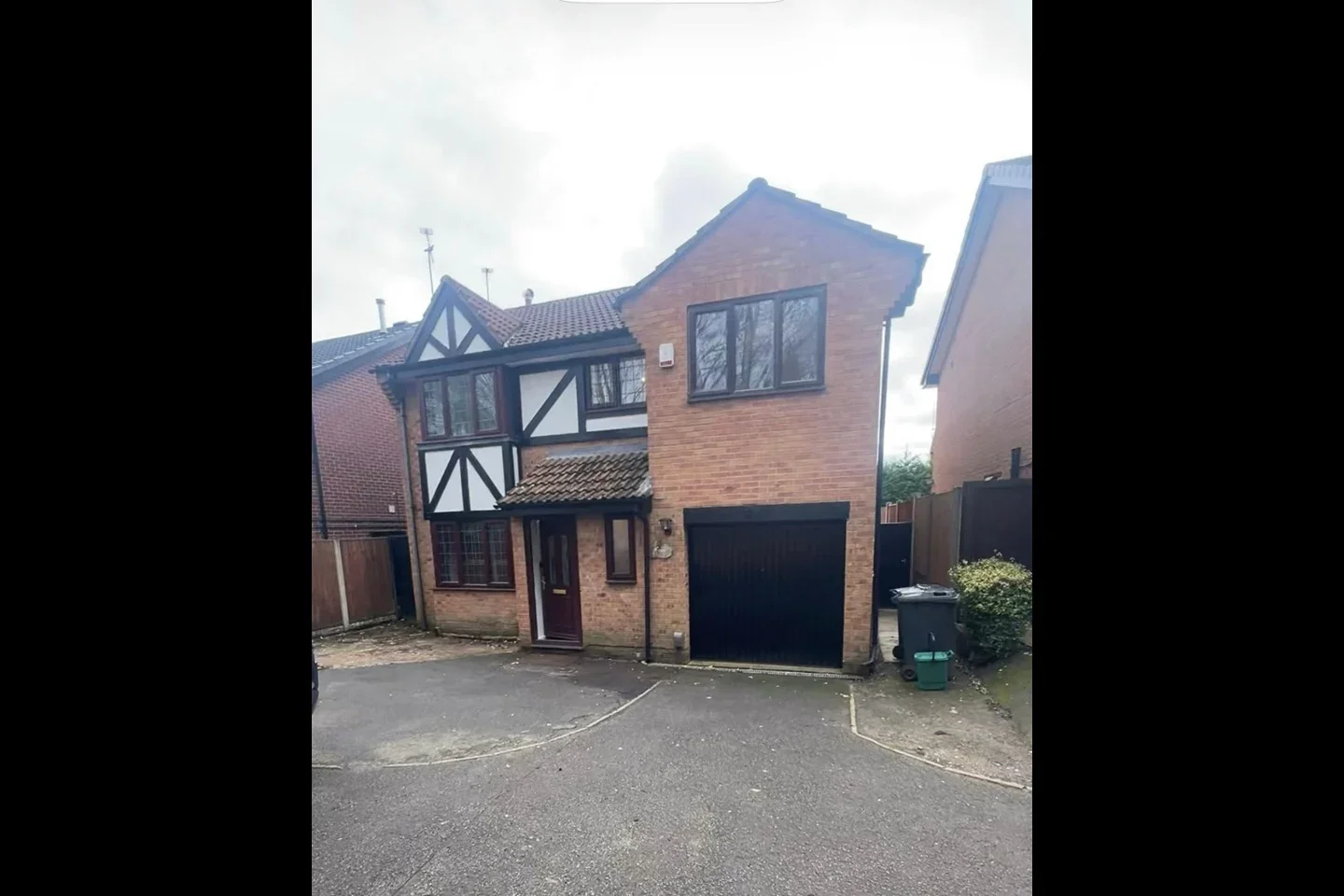 House Summer Wood Court in Derby