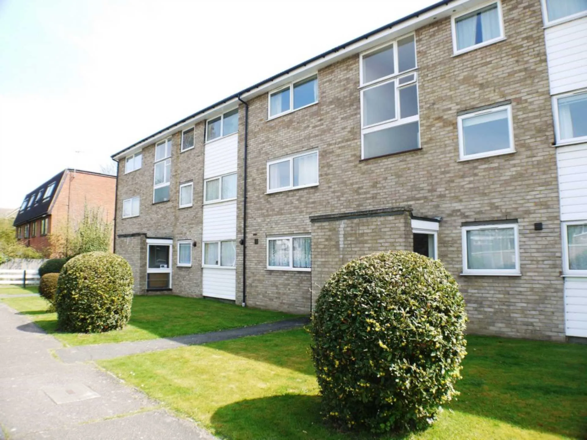 Flat Alderman Close in Welwyn Hatfield