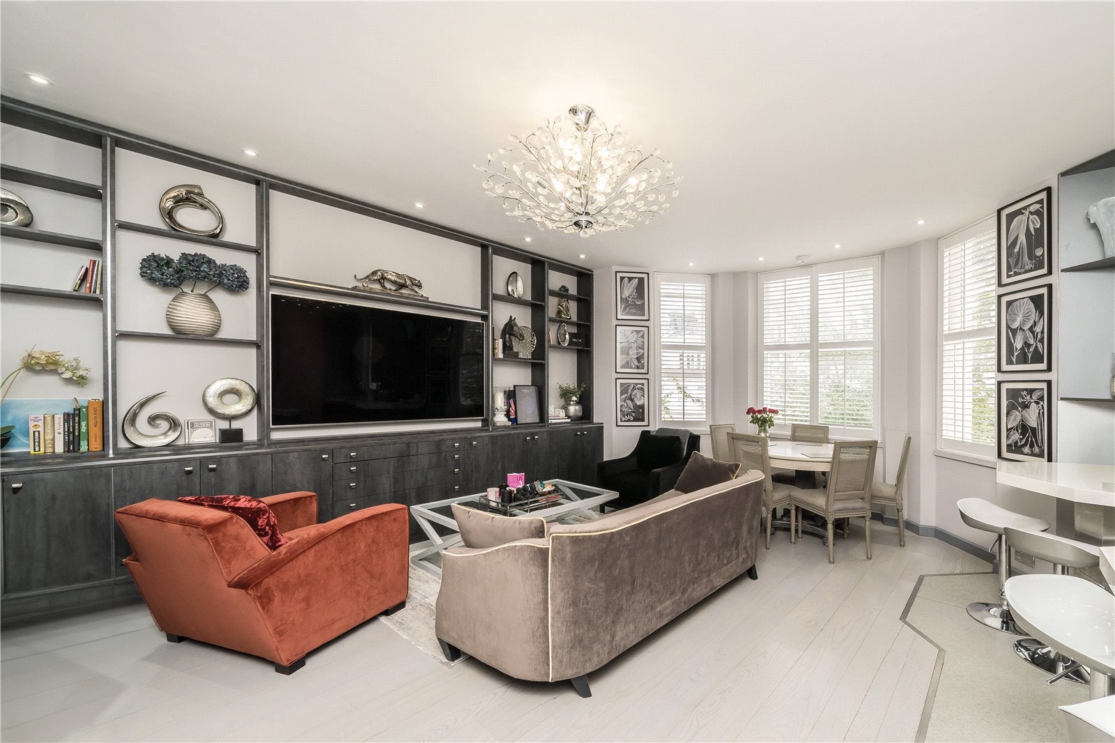 Flat Palace Gardens Terrace in Greater London