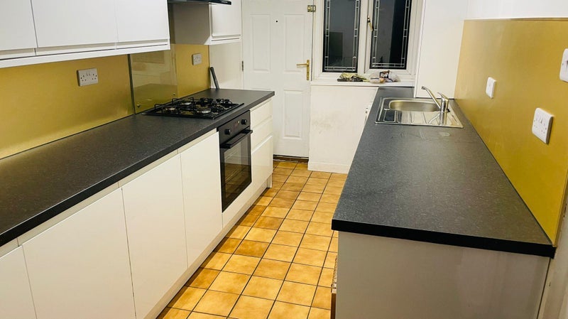 Room Queen Anne Street in Stoke-on-Trent