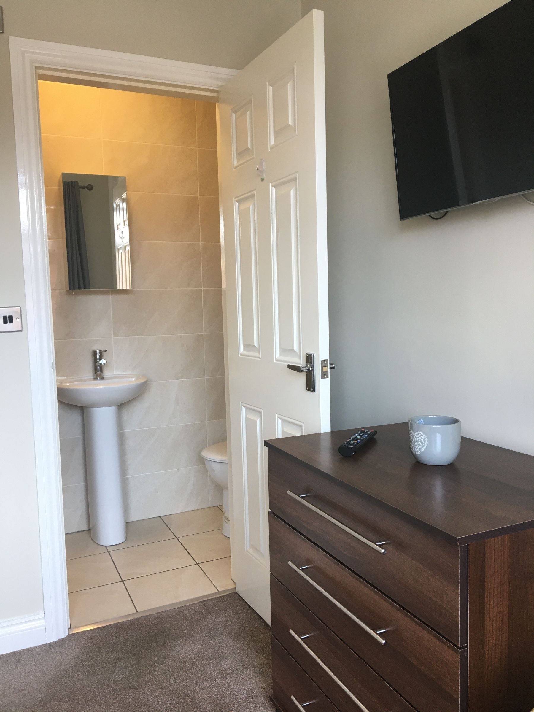 Room Frederick Avenue in Stoke-On-Trent