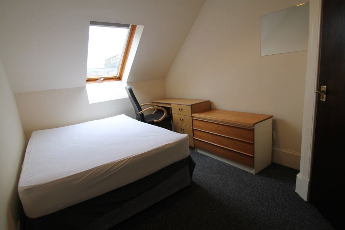 Room Commercial Street in Dundee