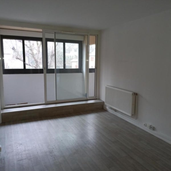 Appartement Route de Saint-Jean de Bournay à Maubec