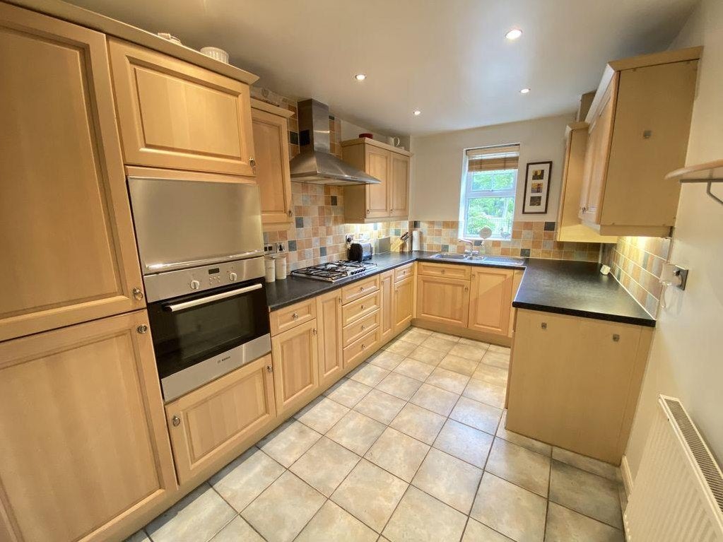 Flat Halliwell Crescent in South Ribble