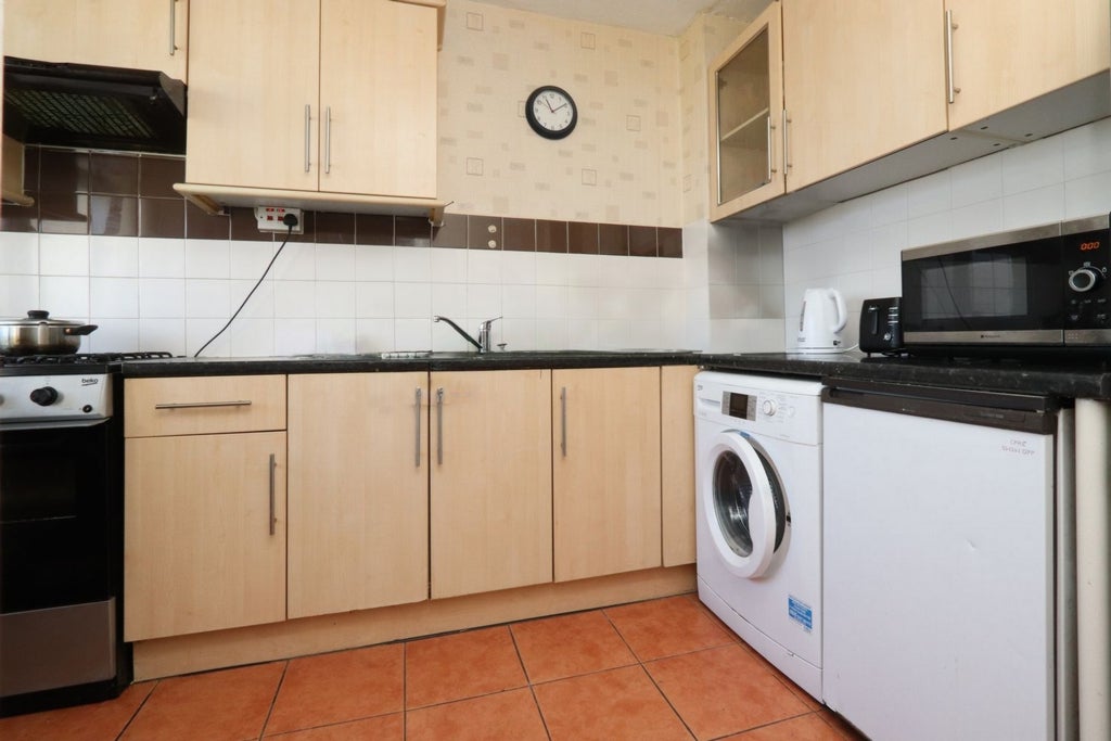 Room Globe Road in Greater London
