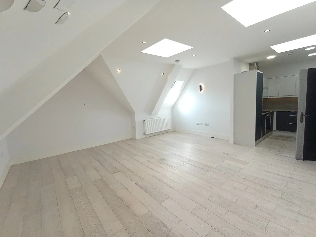 Flat Crossbrook Street in Cheshunt
