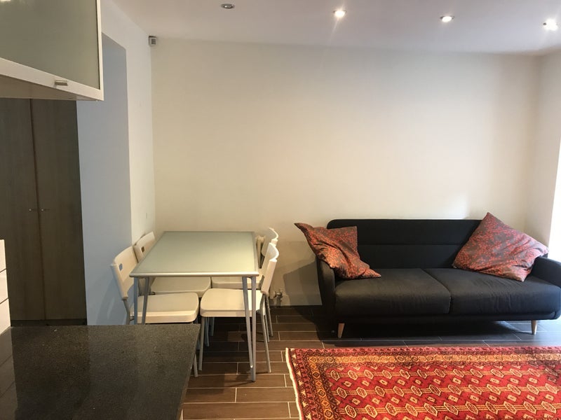 Flat Elia Street in Greater London