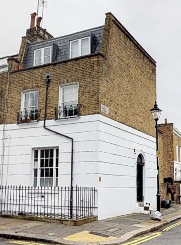 Flat Elia Street in Greater London