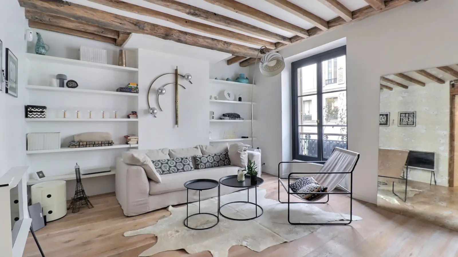 Flat Rue Amelot in Paris