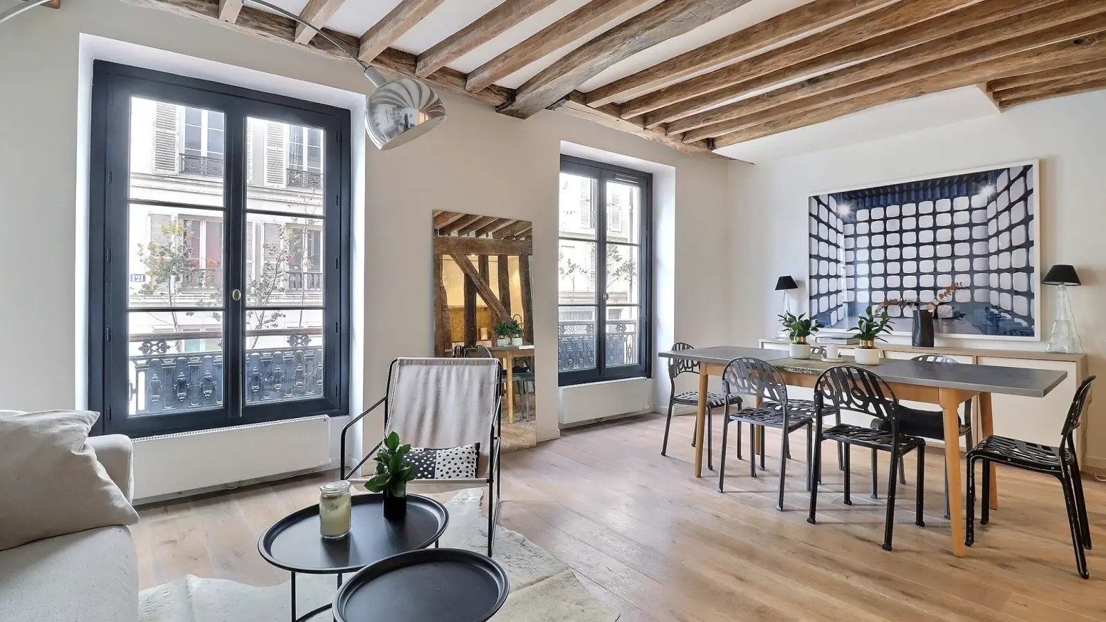 Flat Rue Amelot in Paris