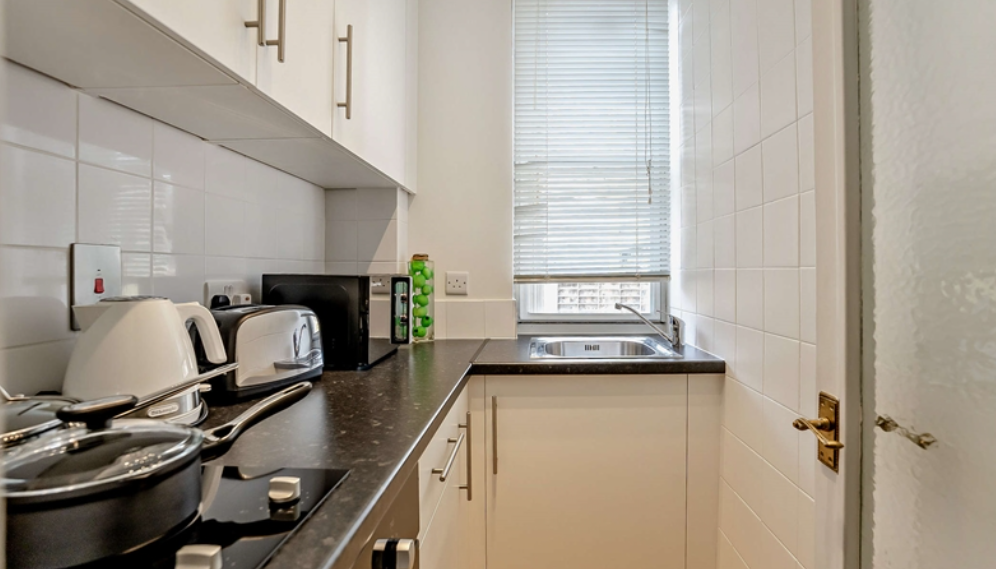 Flat Charles Street in City of Westminster