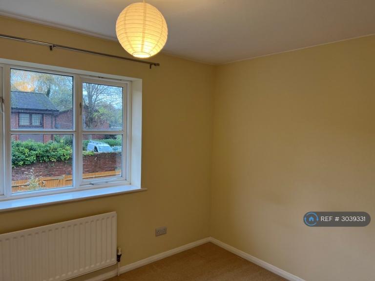 House Stocton Close in Guildford
