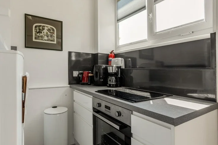 Flat Carlton Drive in Greater London