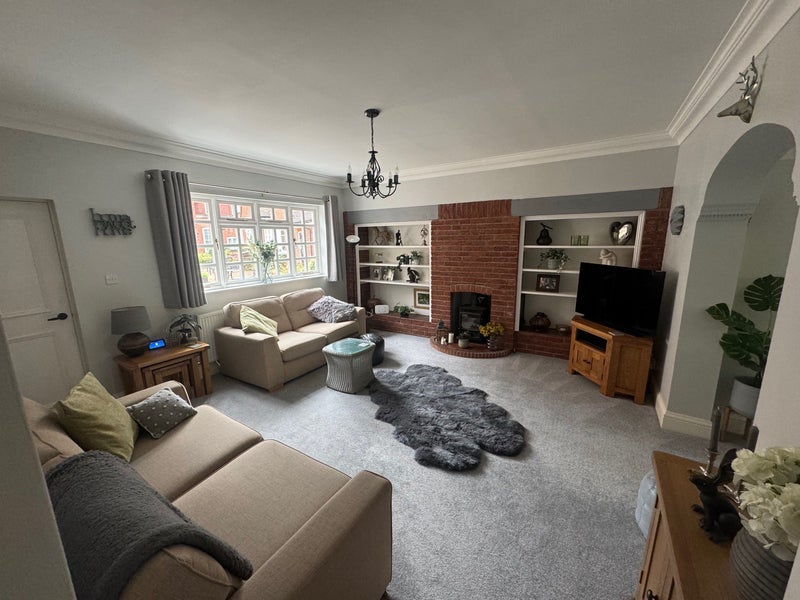 Room Lady Martin Drive in Charnwood