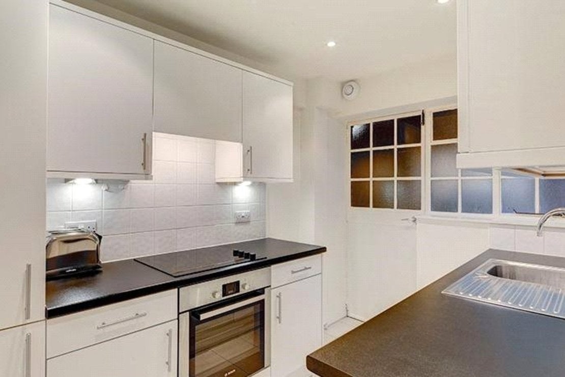 Flat Fulham Road in Greater London