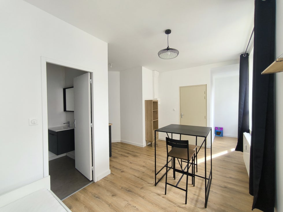 Appartement Rue du Puits Thibaud à Saint-Étienne