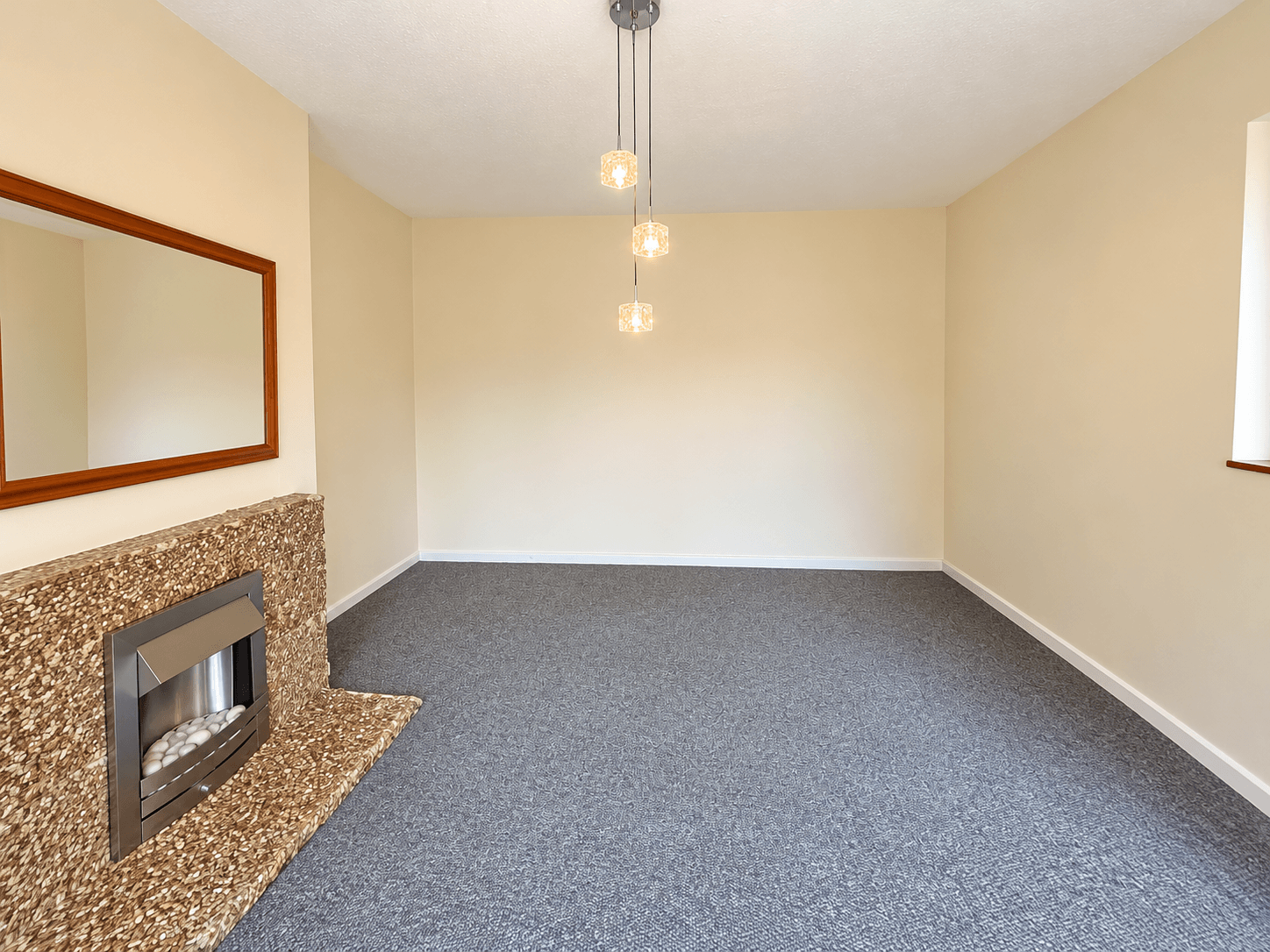 Flat Sunnybank Avenue in Coventry